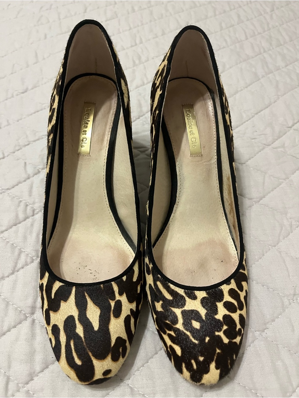 Louise et Cie Leopard Print Women's Pumps - Tan/Black